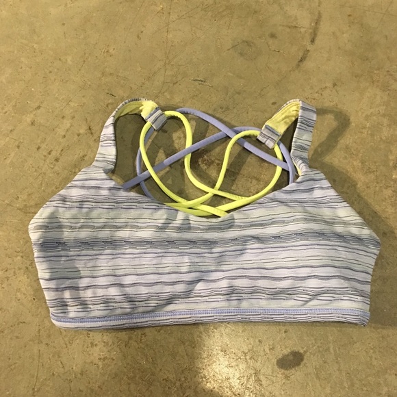 lululemon athletica Tops - Lululemon free to be sports bra Sz 4